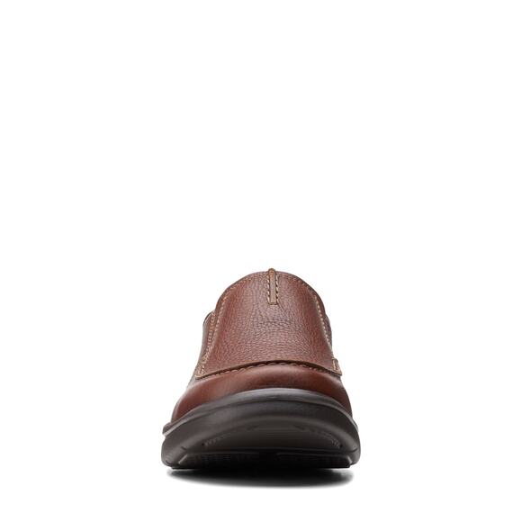 NWT  Clarks mens Bradley Free Loafer, Tan Tumbled Leather, 7.5 US